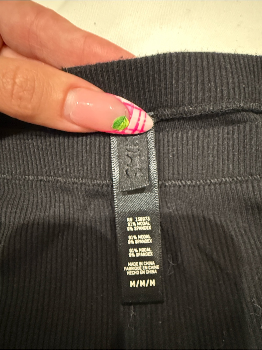 SKIMS Ribbed Long Pencil Skirt - Picture 3 of 3